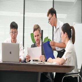 Vi har et stærkt R&D-team, og vi kan udvikle og producere produkter i henhold til....